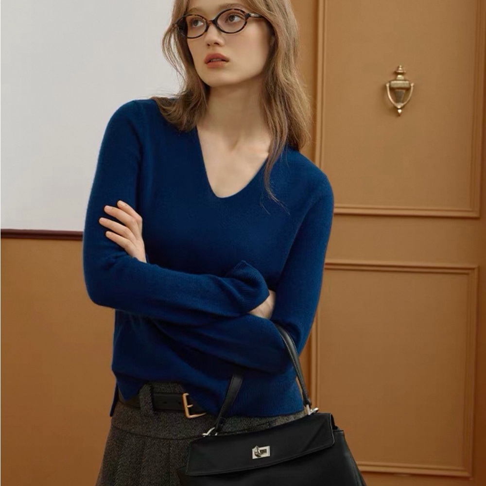 New Wool Blend V neck Blue Sweater